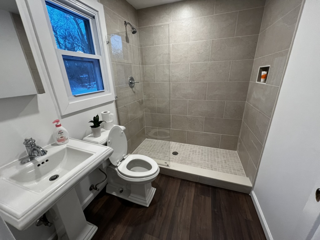 Contemporary Bathroom Remodel